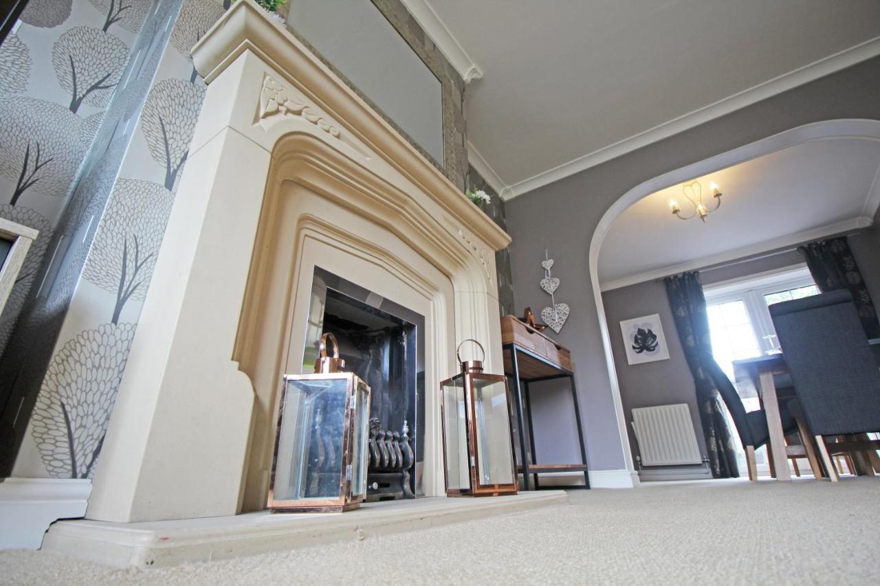 Queens Road - Luxury Spacious Home In Chester Christleton Dış mekan fotoğraf