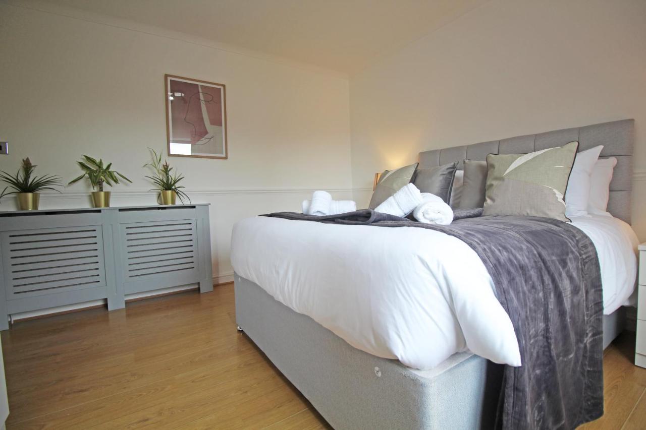 Queens Road - Luxury Spacious Home In Chester Christleton Dış mekan fotoğraf