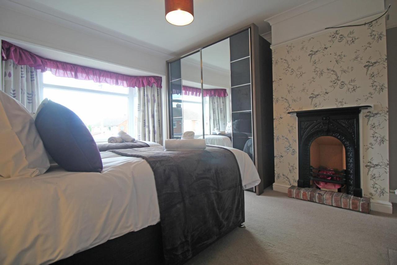 Queens Road - Luxury Spacious Home In Chester Christleton Dış mekan fotoğraf